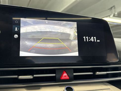 Used 2026 Hyundai Elantra Limited FWD image 19