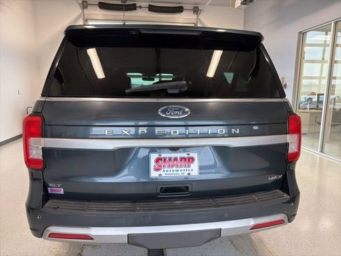 Used 2022 Ford Expedition Max XLT image 7