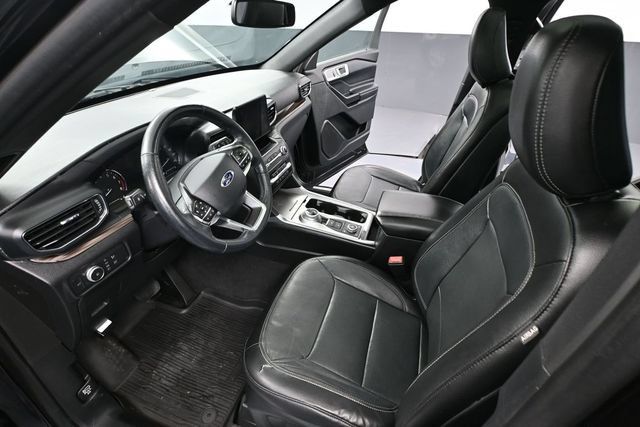 Used 2020 Ford Explorer Limited AWD/4WD image 18