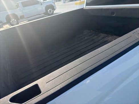 Used 2018 Chevrolet Silverado 1500 LT w/ Texas Edition RWD image 29
