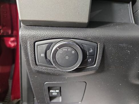 Used 2019 Ford Expedition XLT w/ Equipment Group 201A AWD/4WD image 29