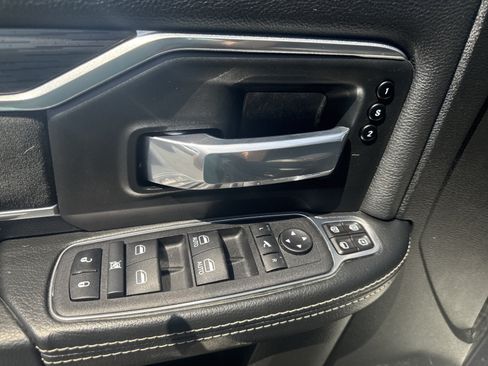 Used 2024 RAM 2500 Laramie w/ Night Edition AWD/4WD image 12