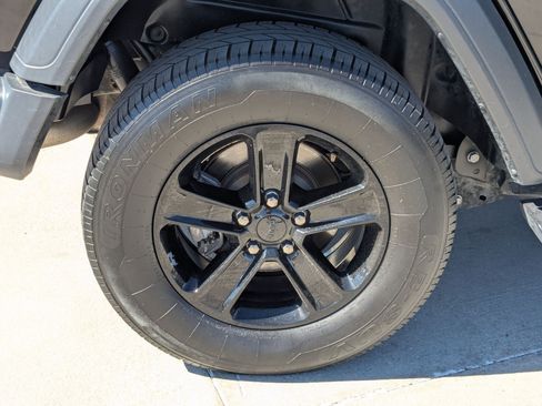Used 2020 Jeep Wrangler Unlimited Sport AWD/4WD image 13