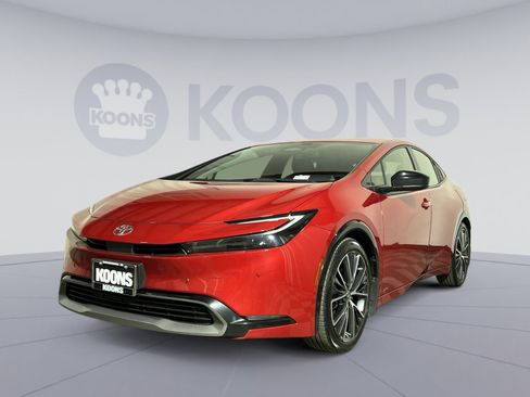 Used 2023 Toyota Prius XLE AWD/4WD image 1