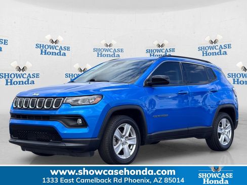 Used 2022 Jeep Compass Latitude FWD image 1