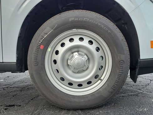 New 2025 Ford Maverick XL w/ 4K Tow Package image 9