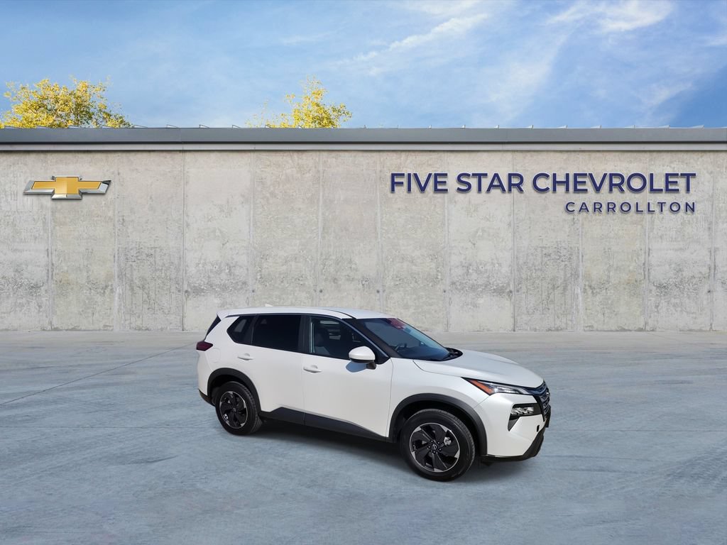 Used 2024 Nissan Rogue SV FWD image 2