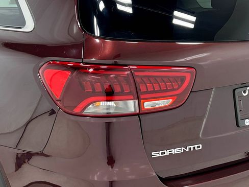 Used 2019 Kia Sorento EX w/ EX Touring Package AWD/4WD image 39