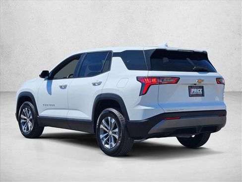Used 2026 Chevrolet Equinox LT AWD/4WD image 8