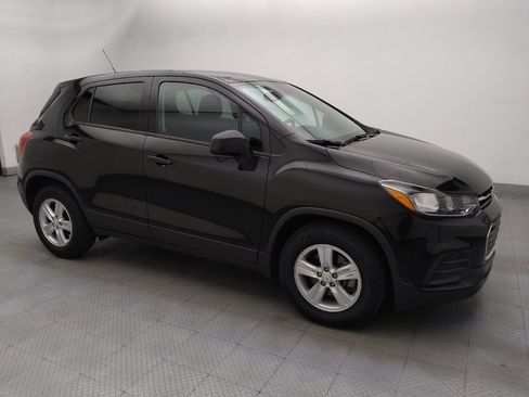 Used 2021 Chevrolet Trax LS w/ Tint and Cruise Package FWD image 11