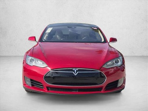 Used 2016 Tesla Model S 70 RWD image 2