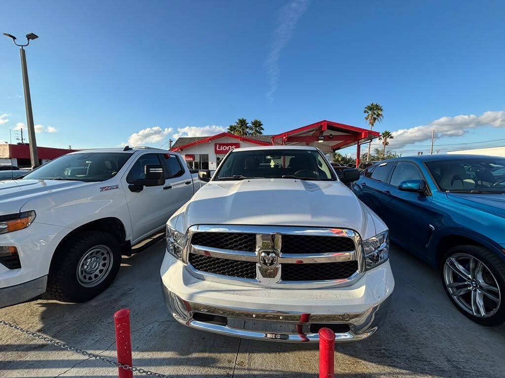 Used 2023 RAM 1500 Classic SLT AWD/4WD image 1