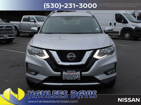 Used 2018 Nissan Rogue SL FWD image 4