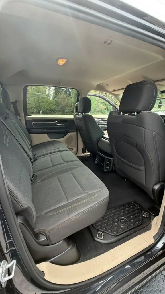 Used 2019 RAM 1500 Big Horn AWD/4WD image 12
