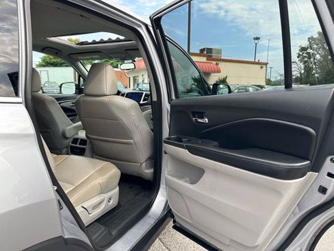 Used 2017 Honda Pilot EX-L image 19