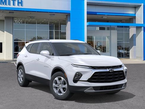 New 2026 Chevrolet Blazer LT w/ Convenience Package FWD image 31
