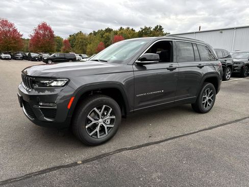 New 2025 Jeep Grand Cherokee Limited image 4