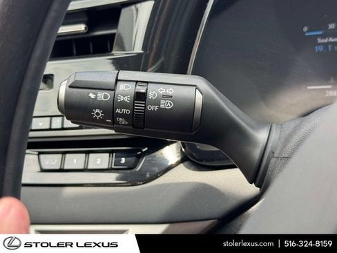 Used 2025 Lexus RX 350 Premium w/ Accessory Package AWD/4WD image 28