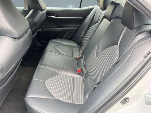 Used 2024 Toyota Camry SE FWD image 15