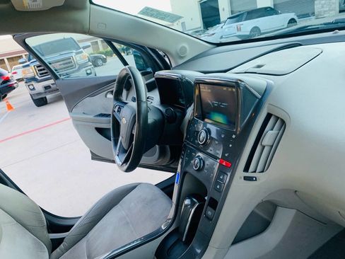 Used 2014 Chevrolet Volt Premium w/ Premium Trim Package image 24