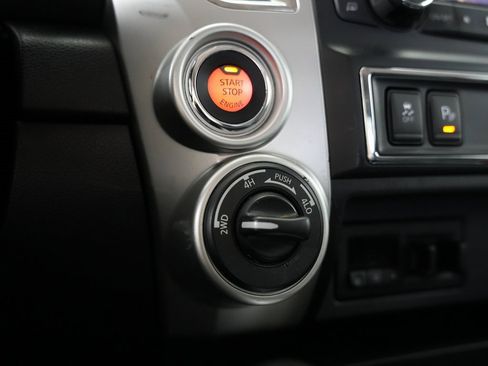Used 2019 Nissan Titan PRO-4X image 26