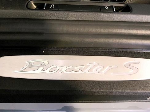 Used 2025 Porsche 718 Boxster S image 19