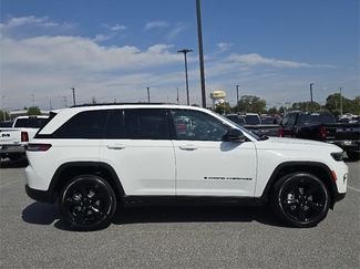 New 2025 Jeep Grand Cherokee Limited w/ Luxury Tech Group II video 2