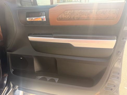 Used 2017 Toyota Tundra Platinum AWD/4WD image 25