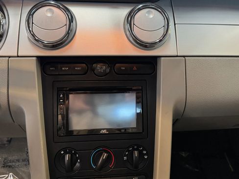 Used 2006 Ford Mustang GT Premium image 17