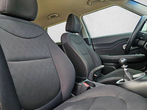 Used 2015 Kia Soul FWD image 18
