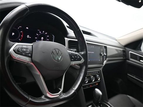 Used 2021 Volkswagen Atlas SEL image 10