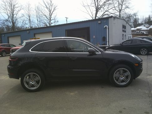 Used 2015 Porsche Macan S image 4