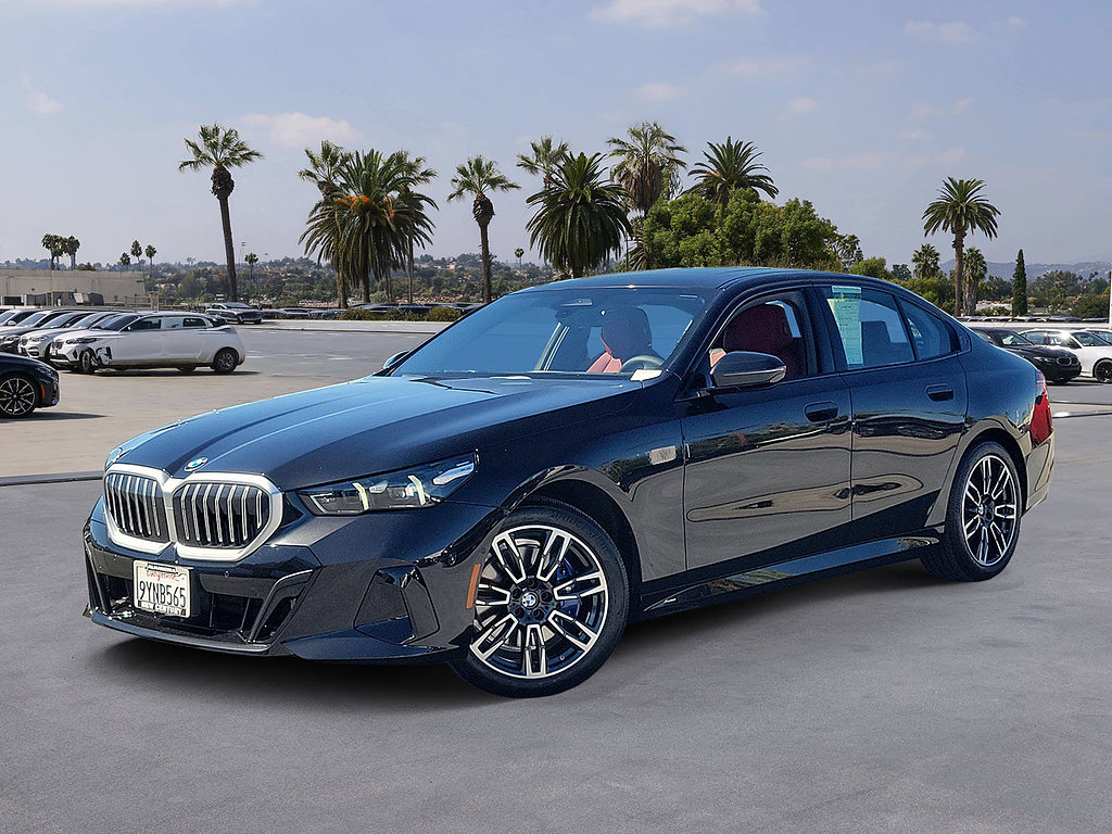 Used 2026 BMW 530i w/ M Sport Package RWD image 1