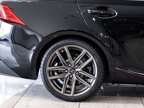 Used 2018 Lexus IS 350 AWD image 11
