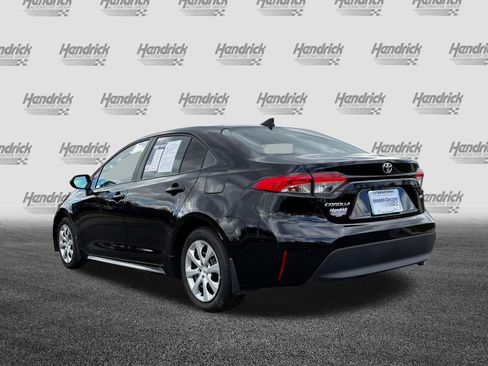 Used 2025 Toyota Corolla LE image 8