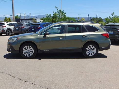 Used 2019 Subaru Outback 2.5i Premium AWD/4WD image 7