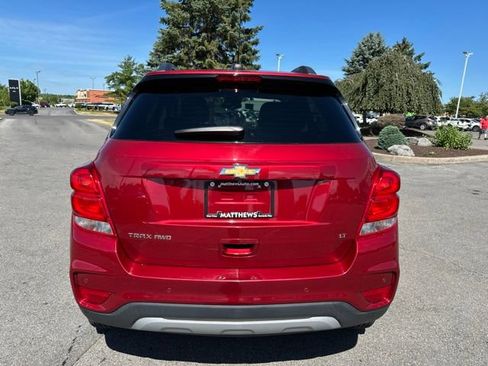 Used 2020 Chevrolet Trax LT w/ Driver Confidence Package AWD/4WD image 4
