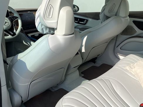 Used 2022 Mercedes-Benz EQS 450+ Sedan image 11