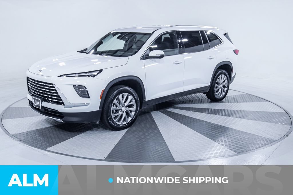 Used 2026 Buick Enclave Preferred FWD image 2
