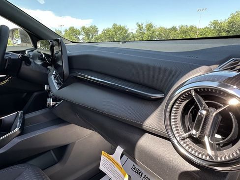 New 2026 Chevrolet Equinox LT image 10