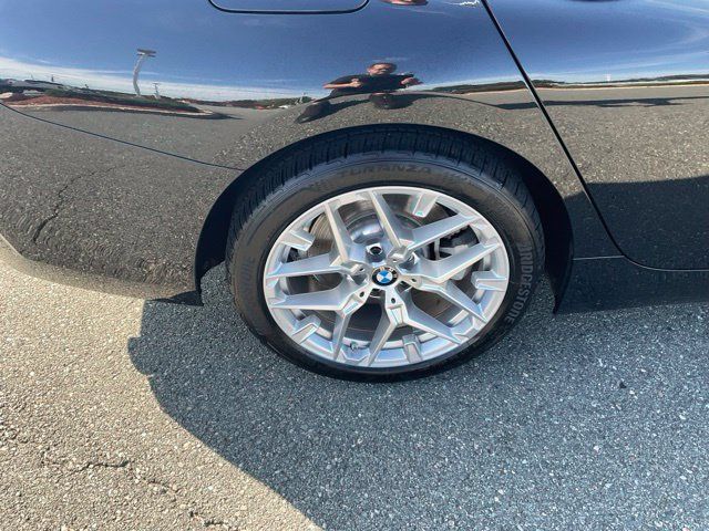 Used 2026 BMW 330i xDrive Sedan AWD/4WD image 7