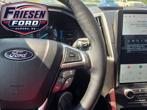 Used 2024 Ford Edge SEL w/ Convenience Package AWD/4WD image 15