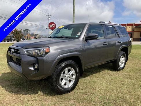 Used 2023 Toyota 4Runner SR5 image 8