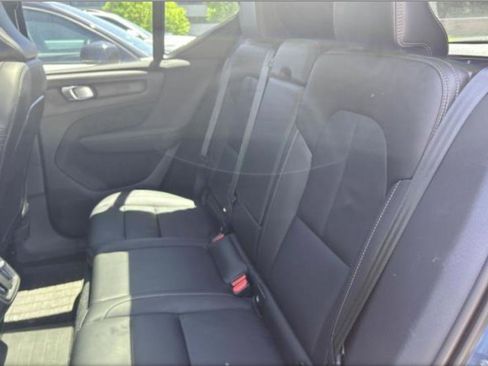 Used 2024 Volvo XC40 B5 Plus w/ Climate Package AWD/4WD image 9