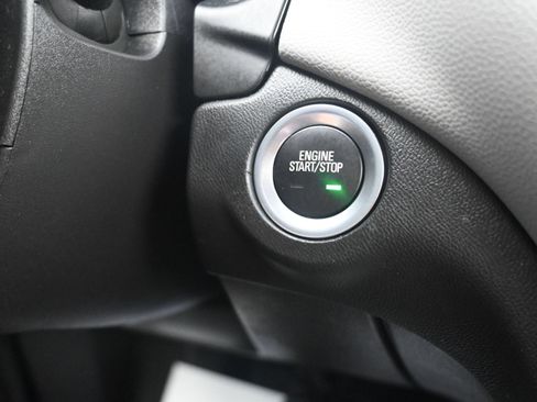Certified 2023 Chevrolet Equinox LS w/ LS Convenience Package AWD/4WD image 18