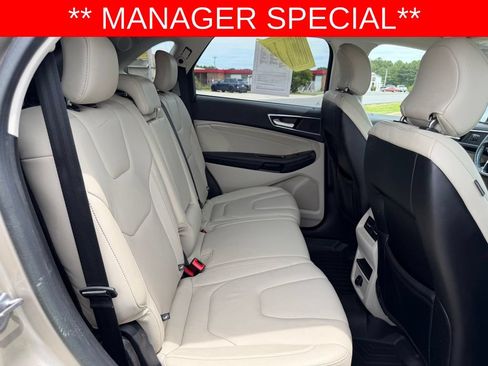 Used 2018 Ford Edge Titanium FWD image 36