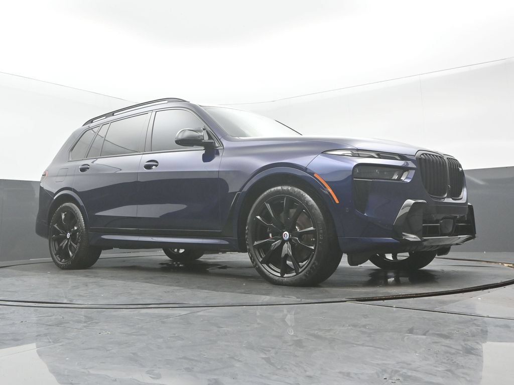 Used 2023 BMW X7 M60i w/ Executive Package AWD/4WD image 34