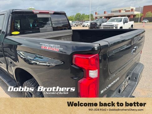 Used 2021 Chevrolet Silverado 1500 LT Trail Boss w/ Convenience Package II AWD/4WD image 17