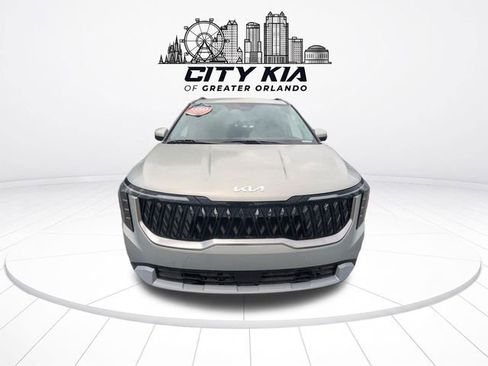 New 2026 Kia Carnival EX FWD image 9