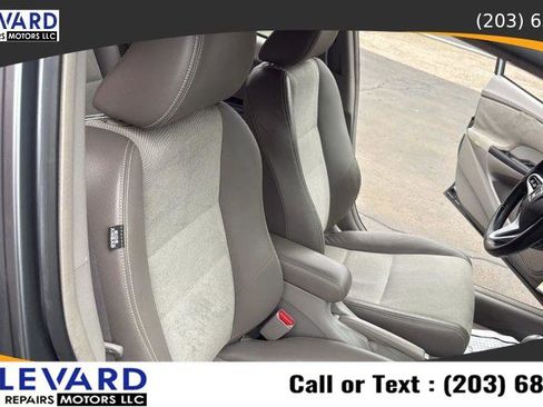 Used 2013 Honda Insight EX image 34
